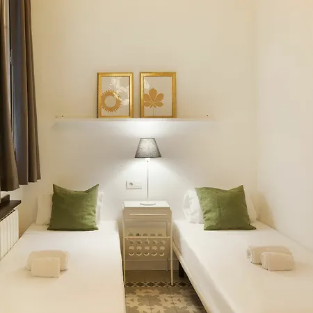 Fira Luxury Nextdoor Apartamento